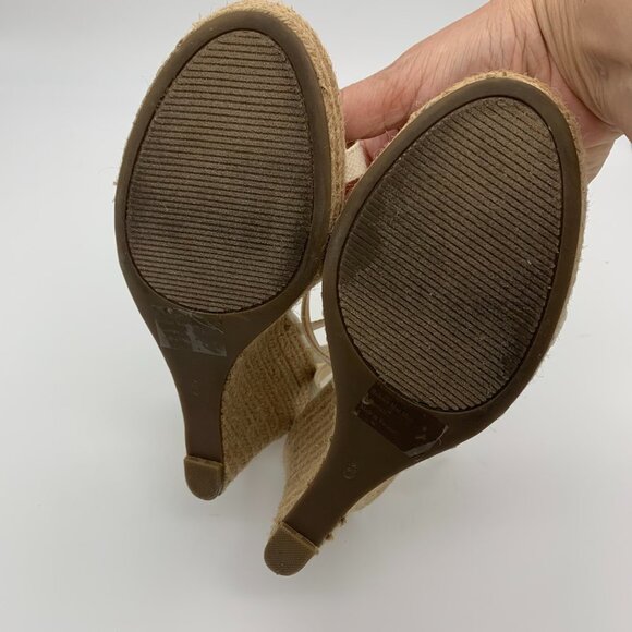 Kelly & Katie Sandals Excellent Condition Size 8 - Picture 7 of 12